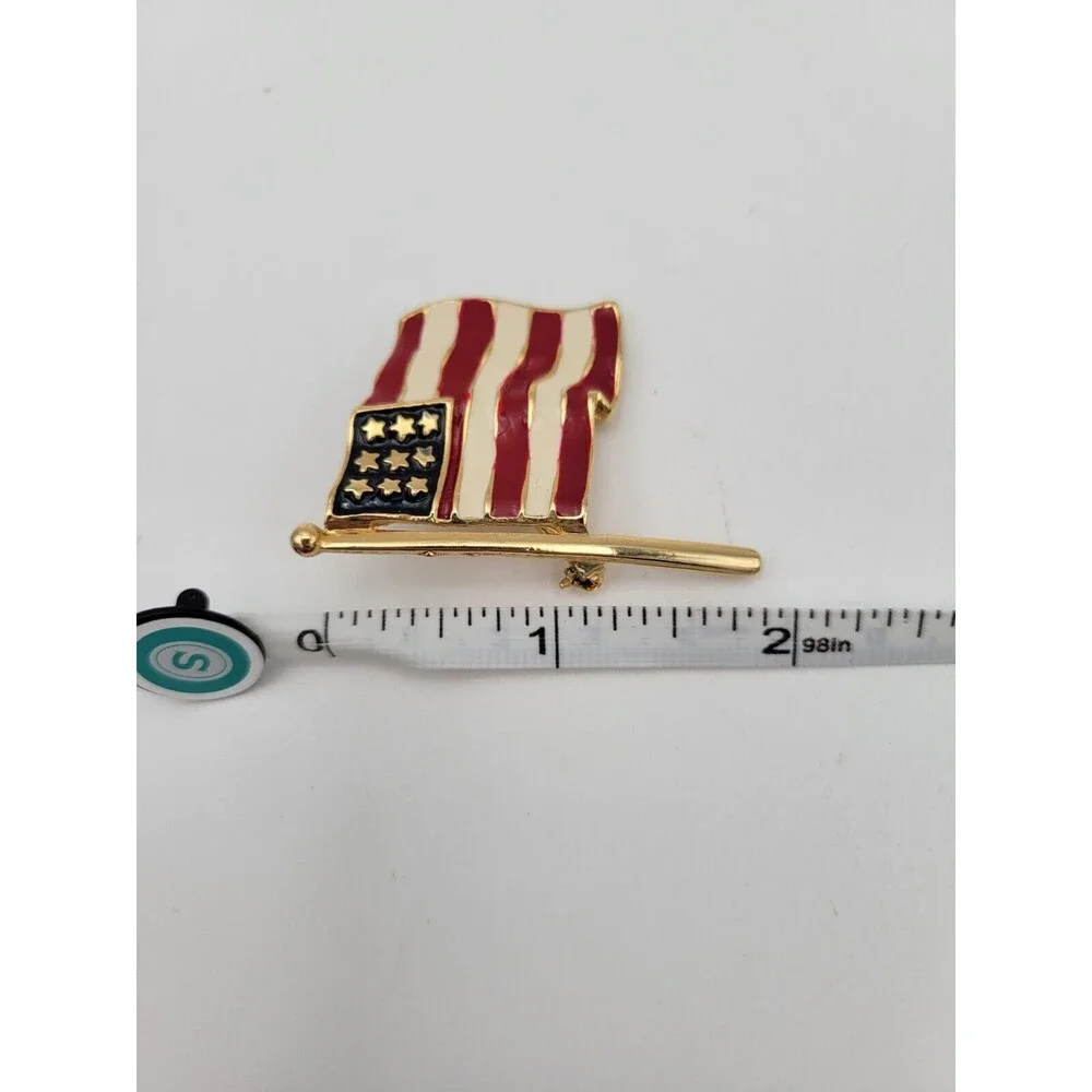 Vintage American Flag USA Brooches‎ Pins Lot of 6 Patriotic Triangle Rhinestones